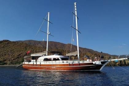 Arın Deniz Gulet