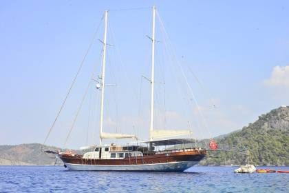 Berrak Su Gulet