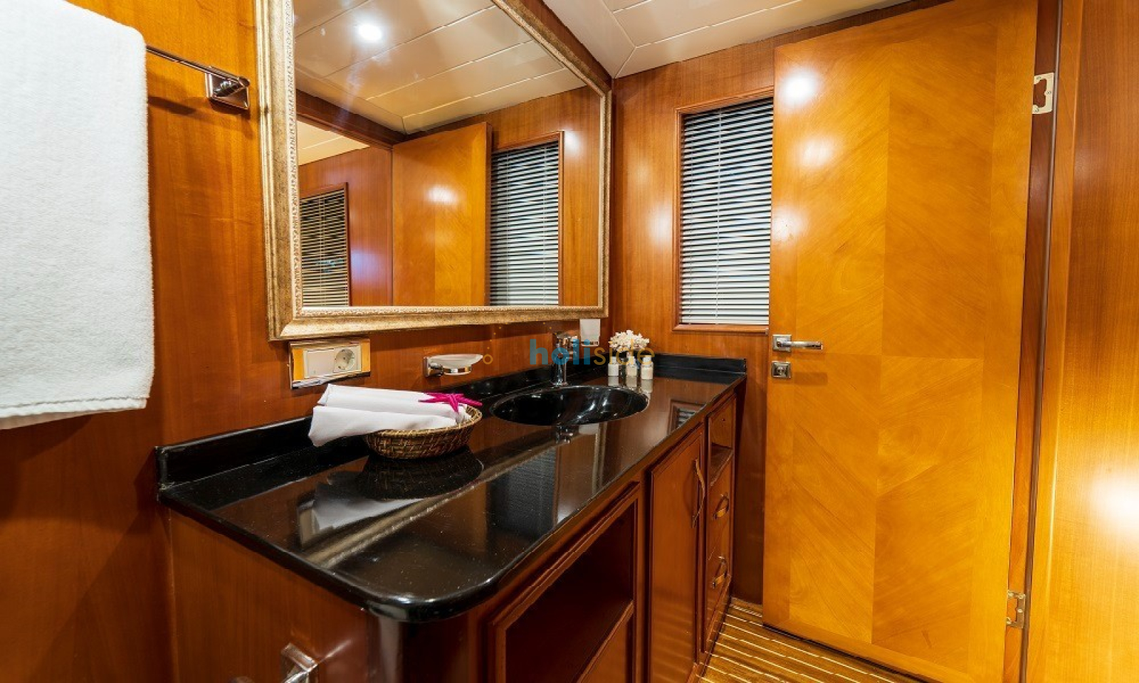 Simay S Trawler