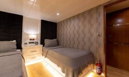 Simay S Trawler