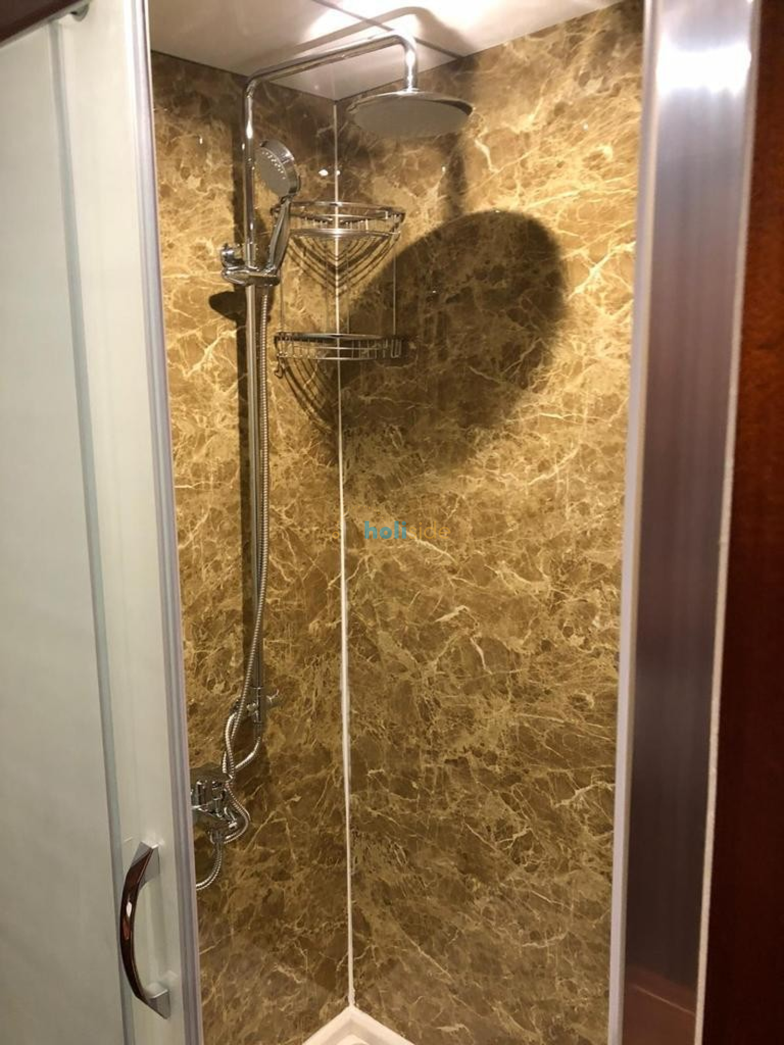 Yarım Adalı Gulet
